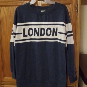 Crewneck graphic sweatshirt